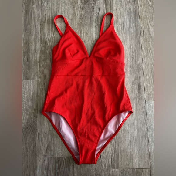 Boden Other - NWT Boden Women’s One Piece Porto V-Neck Red Honeycomb Swimsuit - Size 8
